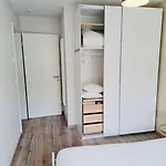 New One Bedroom Flat- Terrace & Parking