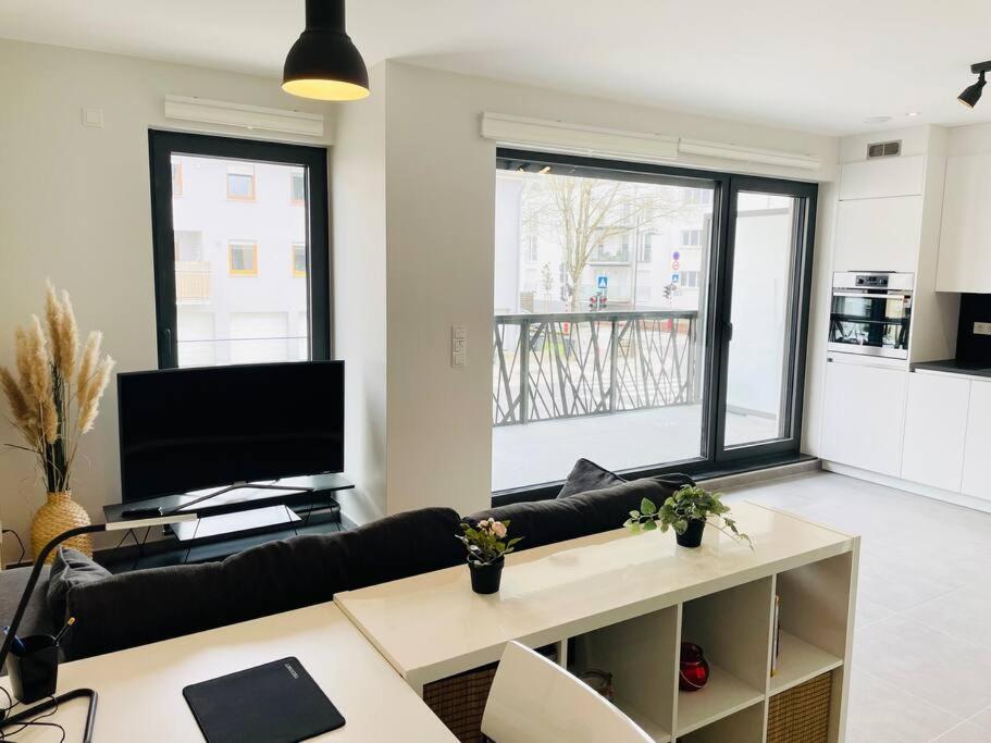 New One Bedroom Flat- Terrace & Parking Appartement