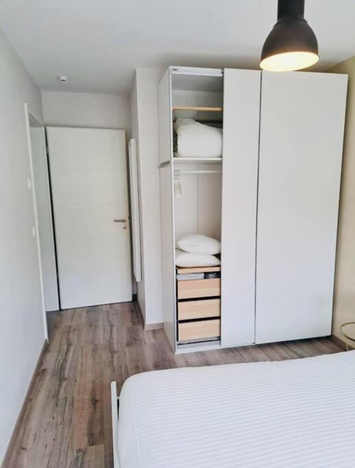 Appartement New One Bedroom Flat- Terrace & Parking
